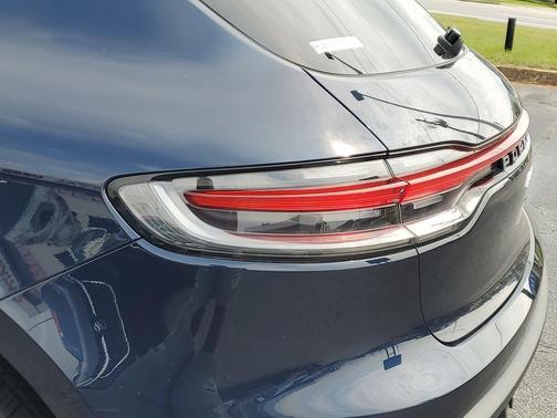 Night Blue Metallic 2023 Porsche Macan Macan