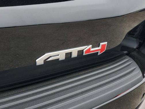 2025 GMC Yukon XL 4WD AT4 Ultimate