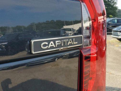 2025 GMC Yukon 2WD Elevation