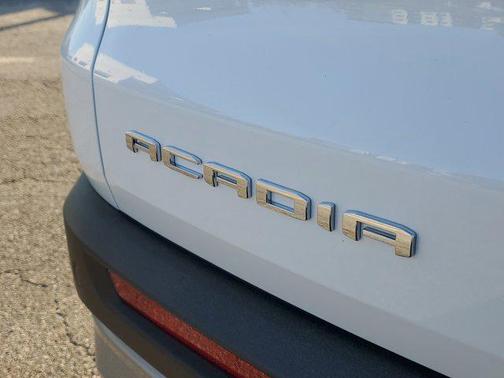 2025 GMC Acadia FWD Elevation