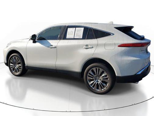 2022 Toyota Venza XLE