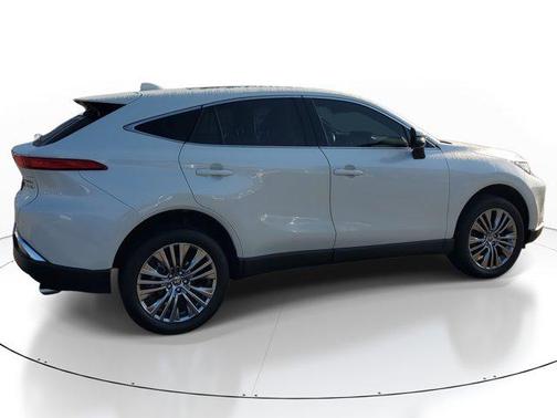 2022 Toyota Venza XLE