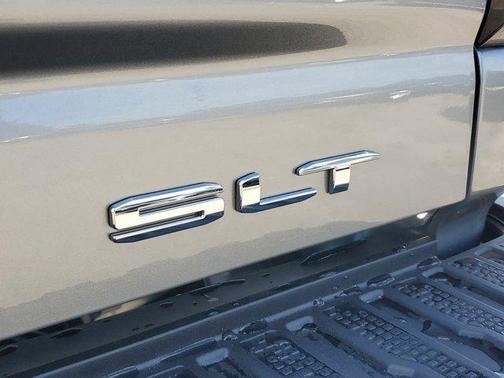 2025 GMC Sierra 2500 SLT