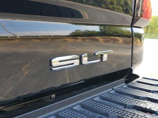 2025 GMC Sierra 2500 SLT