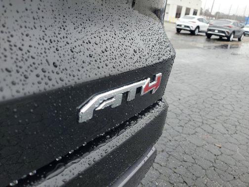 2026 GMC Terrain AWD AT4