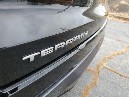 2026 GMC Terrain AWD AT4