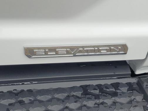 Summit White 2026 GMC Canyon Elevation