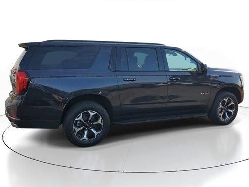 2025 GMC Yukon XL 4WD AT4