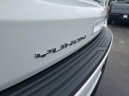 2026 GMC Yukon 2WD Elevation