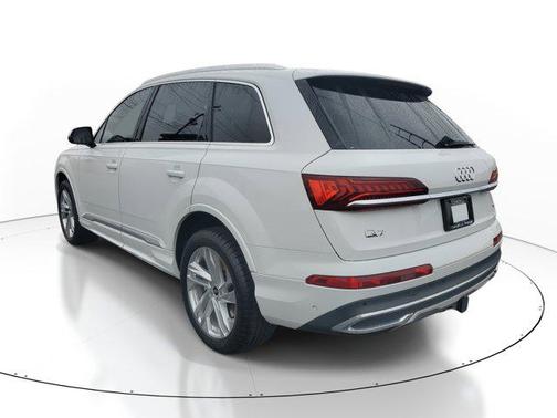 2022 Audi Q7 55 Premium Plus