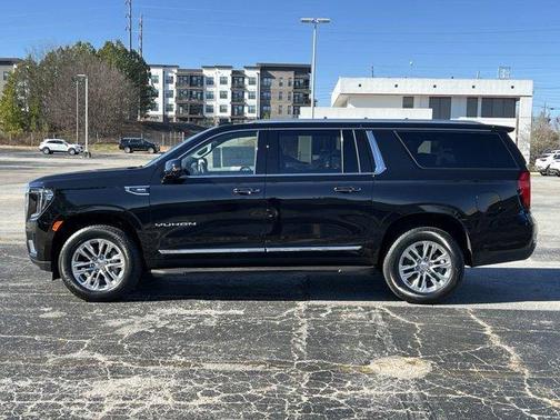 2024 GMC Yukon XL SLT
