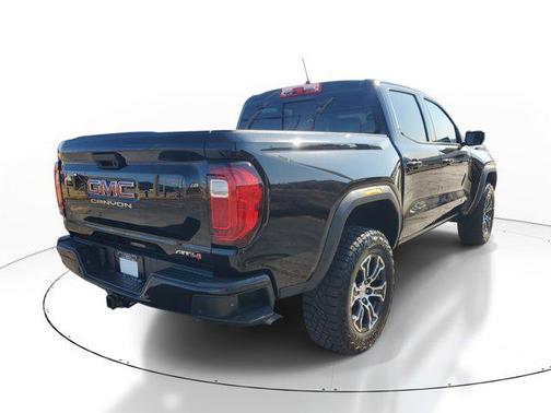 2023 GMC Canyon AT4
