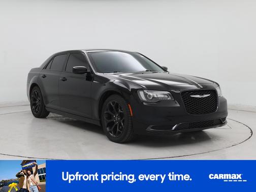 2019 Chrysler 300 Touring