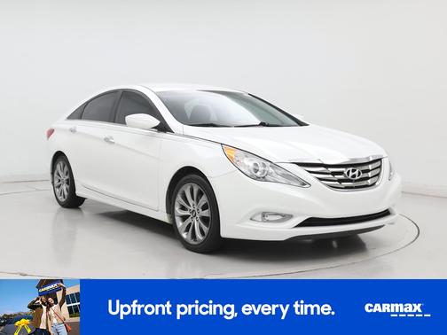2013 Hyundai SONATA SE