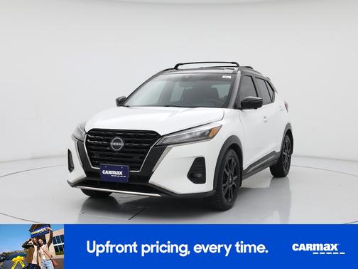 2022 Nissan Kicks SR