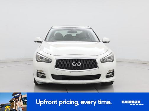 White 2017 INFINITI Q50 Premium