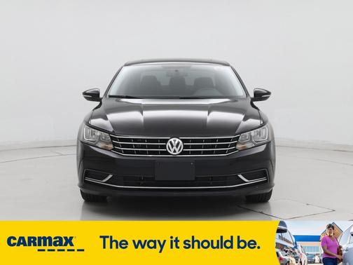 2018 Volkswagen Passat SE