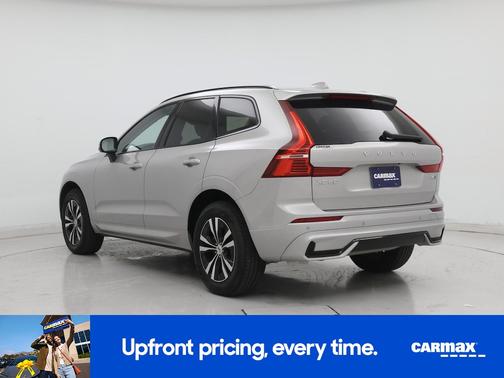 Silver 2024 Volvo XC60 B5 Core Dark Theme