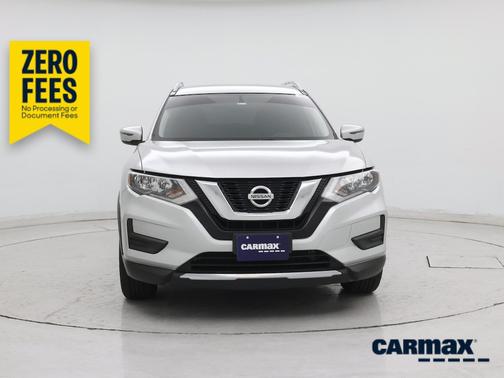 Silver 2017 Nissan Rogue SV