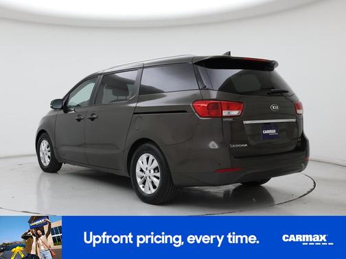 2017 Kia Sedona LX