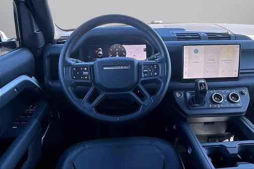 Fuji White 2025 Land Rover Defender P400 X-Dynamic SE