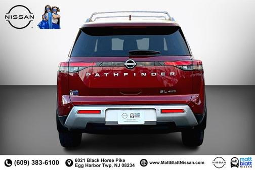 2024 Nissan Pathfinder SL