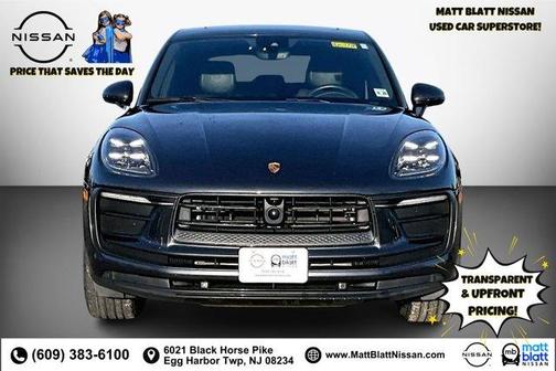 2023 Porsche Macan Base