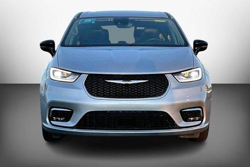 2024 Chrysler Pacifica Touring-L