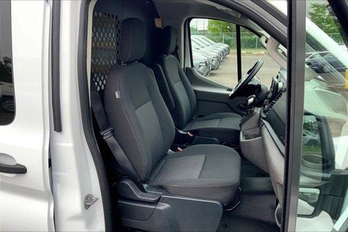 2023 Ford Transit-250 LOW ROOF