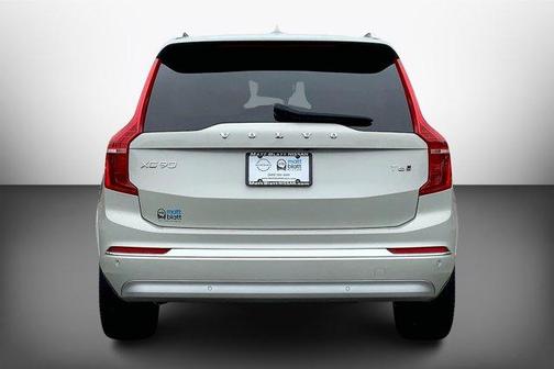 2022 Volvo XC90 T6 Inscription 7 Passenger
