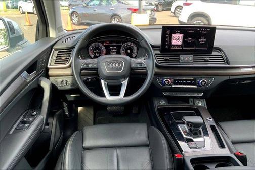 2024 Audi Q5 45 S line quattro Premium