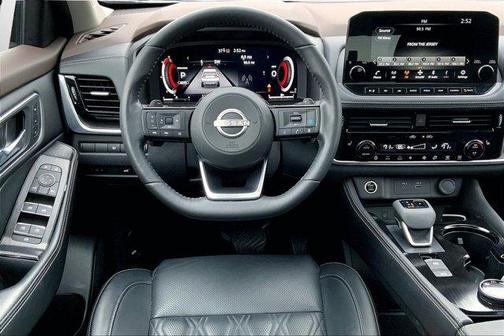 Black 2022 Nissan Rogue Platinum