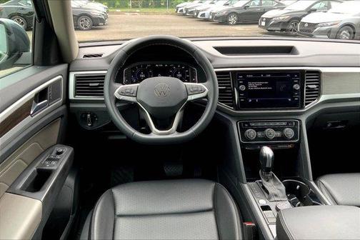 2022 Volkswagen Atlas 3.6L SE w/Technology