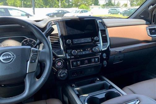 2023 Nissan Titan Platinum Reserve