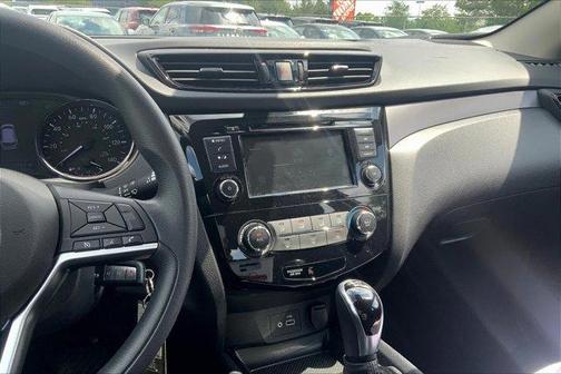 2022 Nissan Rogue Sport S