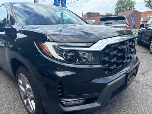 Crystal Black Pearl 2024 Honda Passport AWD EX-L