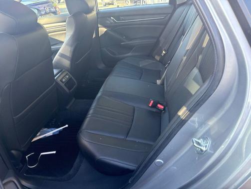 Lunar Silver Metallic 2022 Honda Accord Sport SE 1.5T
