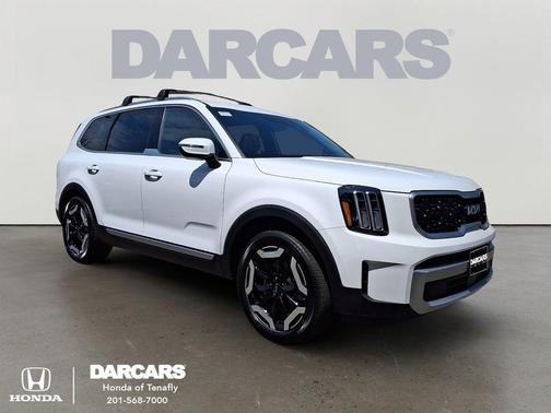 Glacial White Pearl 2023 Kia Telluride EX