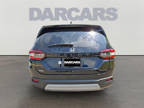 Crystal Black Pearl 2024 Honda Pilot EX-L 7 Passenger