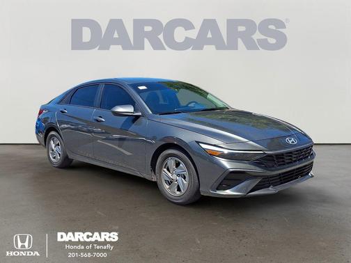 Amazon Gray 2024 Hyundai ELANTRA SE