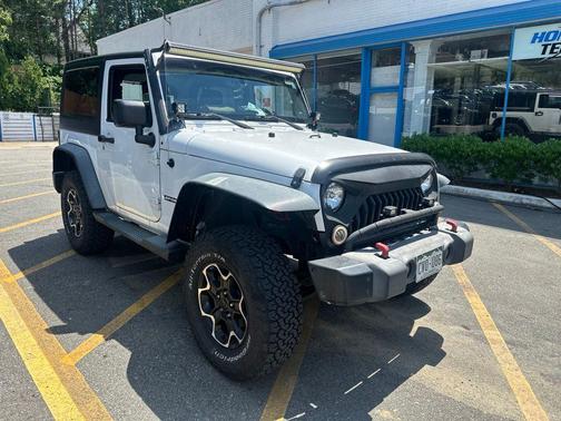 Bright White Clearcoat 2013 Jeep Wrangler Sport