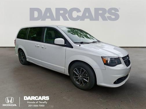 White Knuckle Clearcoat 2018 Dodge Grand Caravan SXT