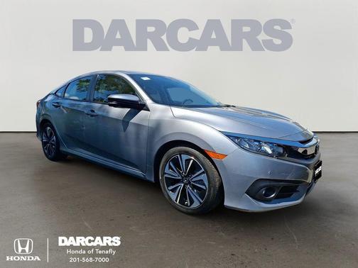 Lunar Silver Metallic 2018 Honda Civic EX-L