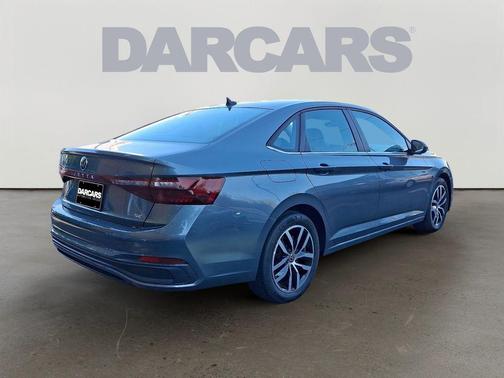 Platinum Gray Metallic 2025 Volkswagen Jetta 1.5T SE