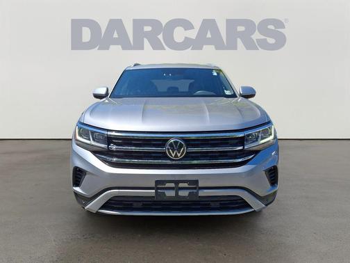 Silver Metallic 2021 Volkswagen Atlas Cross Sport 2.0T SE w/Technology 4MOTION