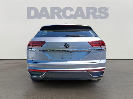 Silver Metallic 2021 Volkswagen Atlas Cross Sport 2.0T SE w/Technology 4MOTION