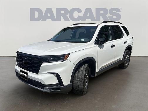Platinum White Pearl 2023 Honda Pilot AWD TrailSport