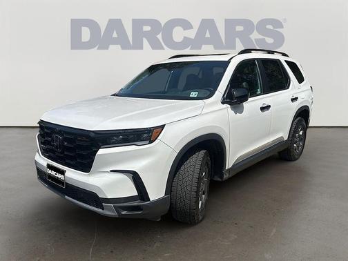 Platinum White Pearl 2023 Honda Pilot AWD TrailSport