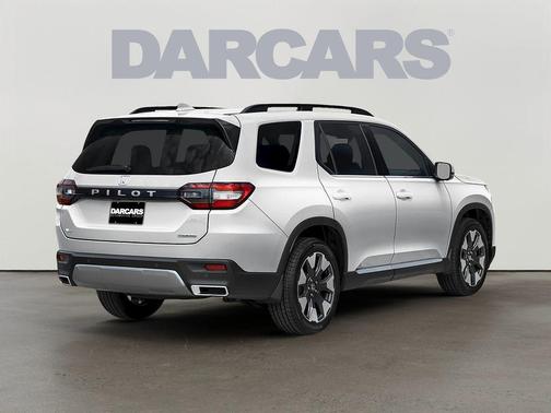 Platinum White Pearl 2026 Honda Pilot Touring 8-Passenger