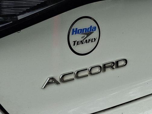 Platinum White Pearl 2024 Honda Accord EX